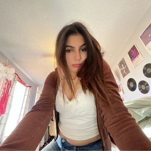 Meet your Posher, Brianna